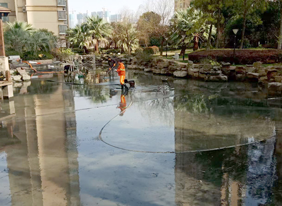 浪卡子景观池淤泥清理