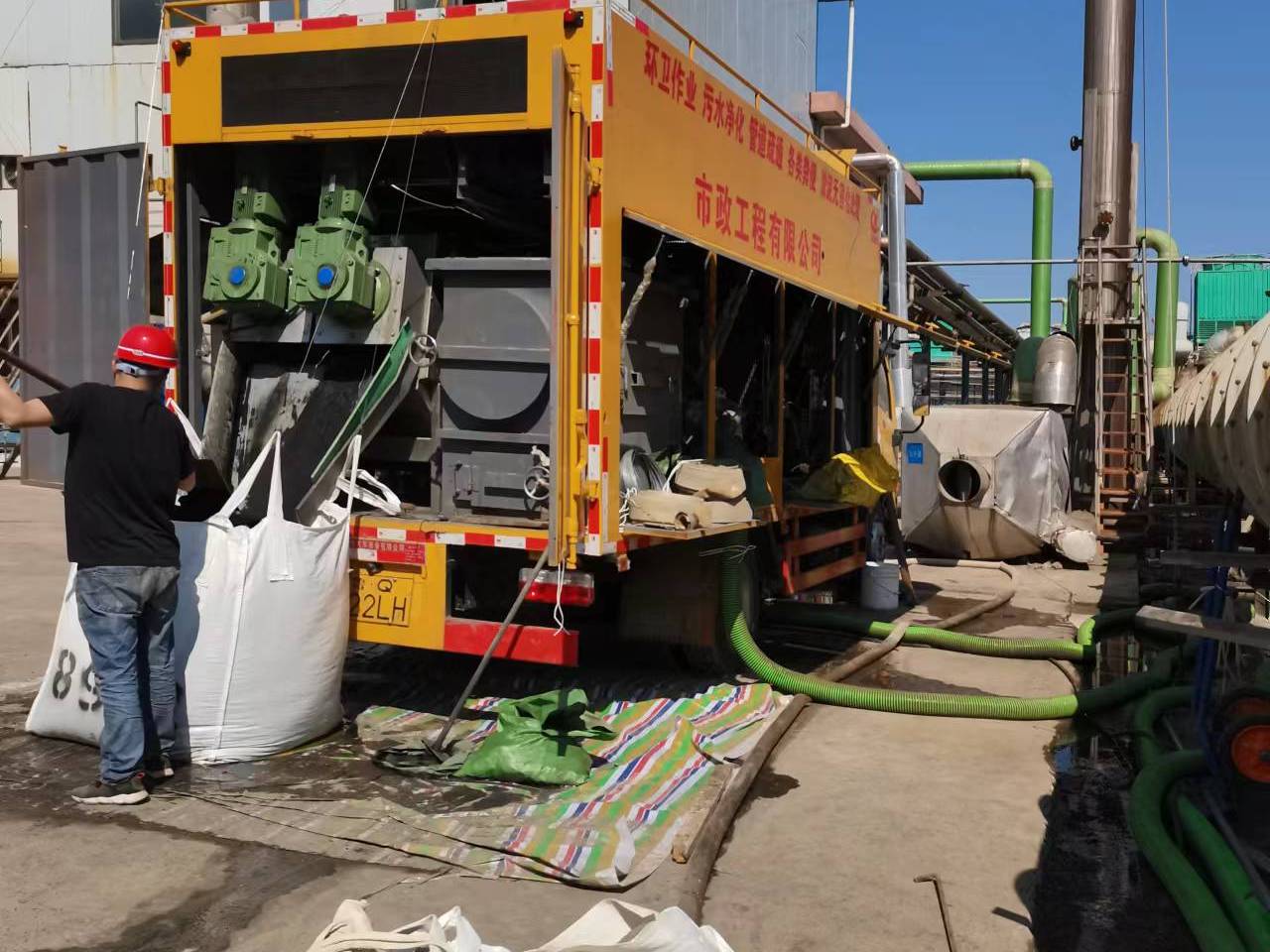 浪卡子淤泥压干处理